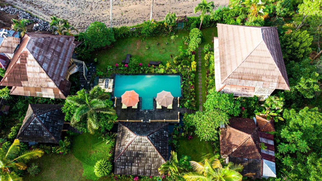 Villa Manuk Singaraja Екстериор снимка