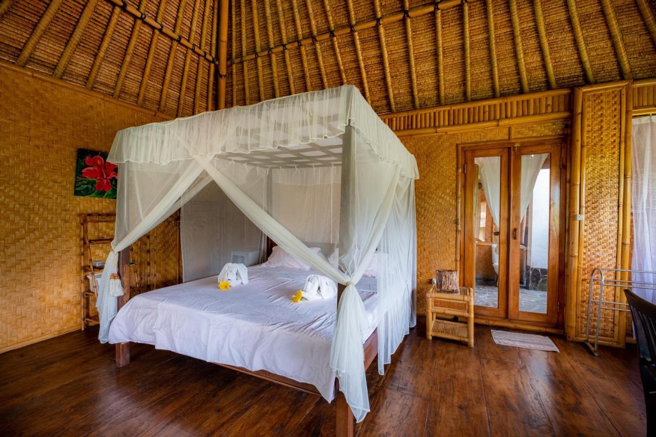 Villa Manuk Singaraja Екстериор снимка