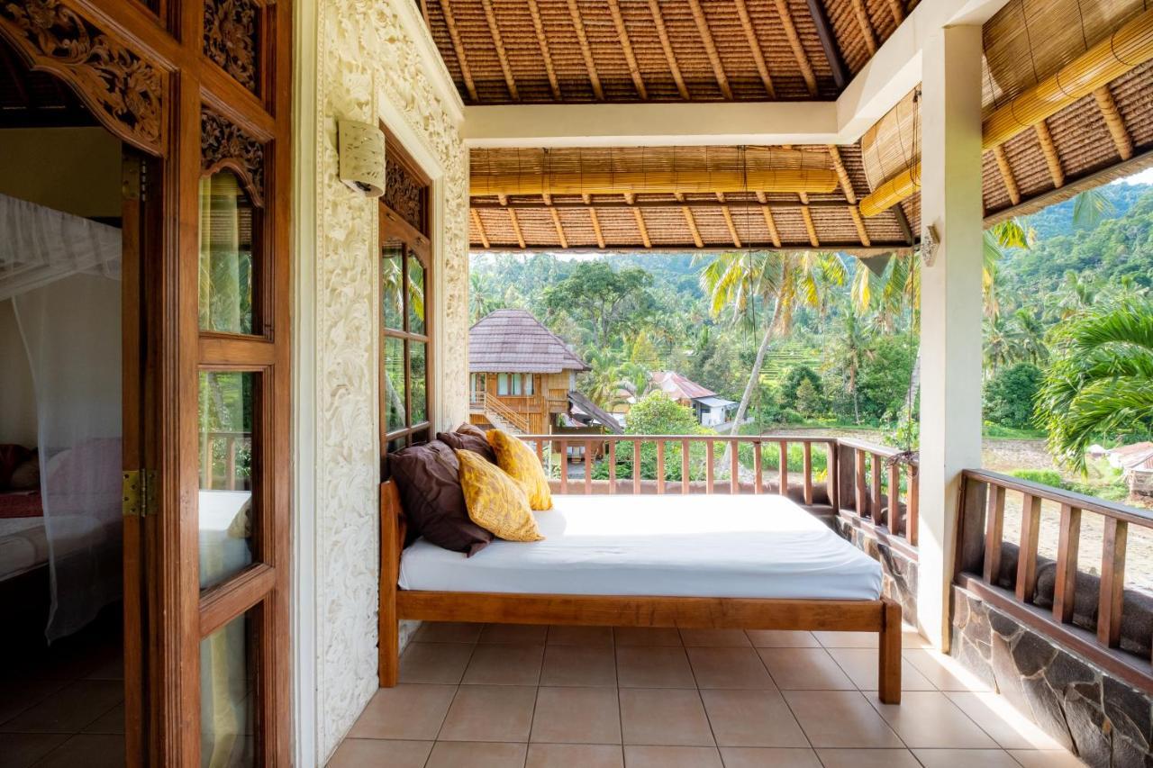 Villa Manuk Singaraja Екстериор снимка