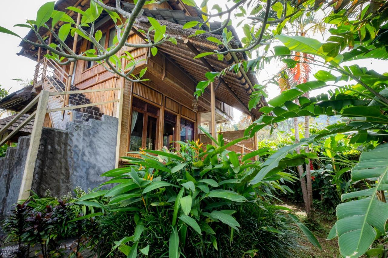 Villa Manuk Singaraja Екстериор снимка