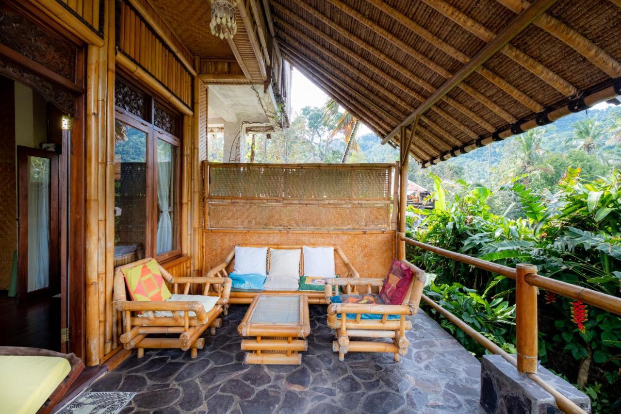 Villa Manuk Singaraja Екстериор снимка