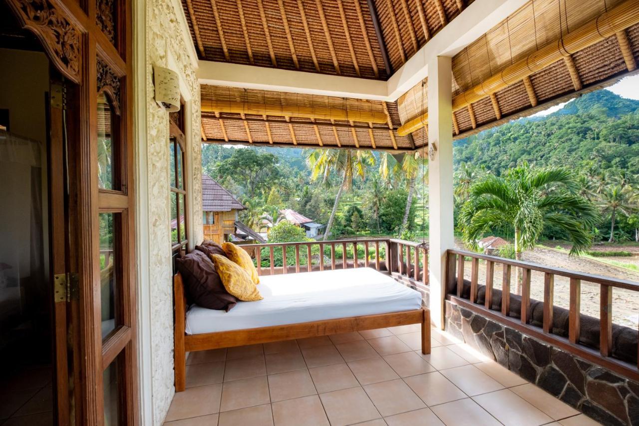 Villa Manuk Singaraja Екстериор снимка